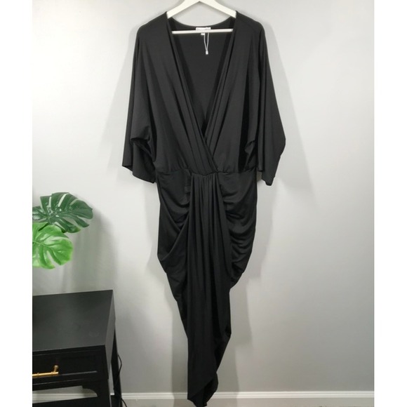 Baltic Born Dresses & Skirts - BALTIC BORN Dress Size 3X MIMI Black Ruched Faux Wrap Midi‎ Draped